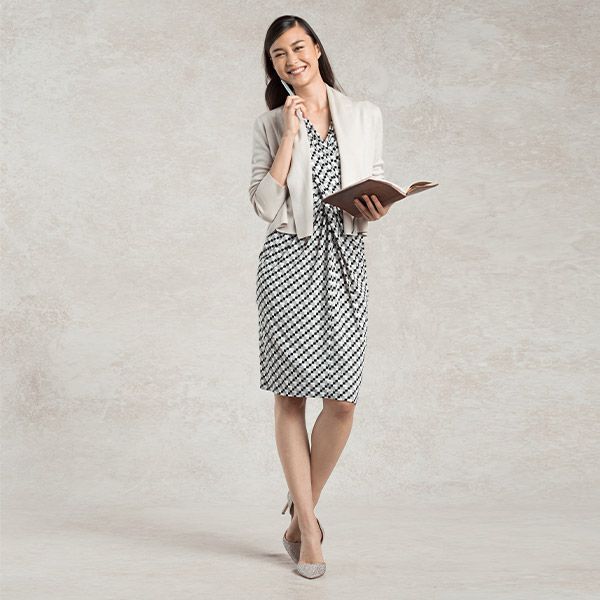 Dainty office look with a Side-slit Cardigan