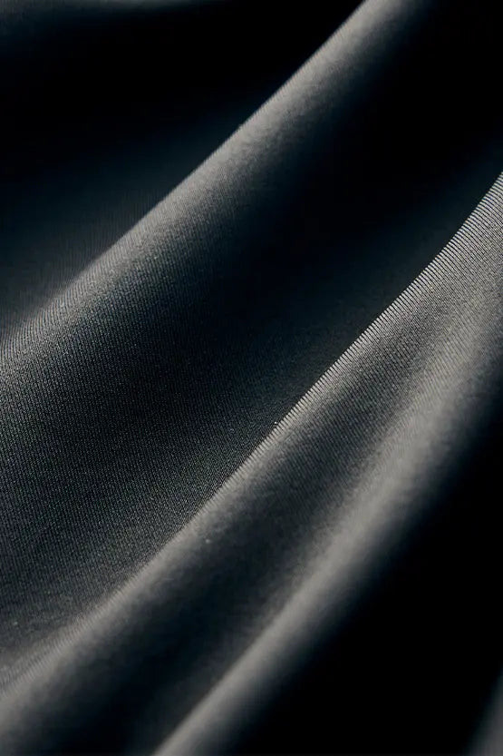 【宇宙素材】Vネックエッセンシャルワンピース