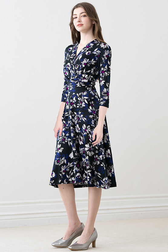 Navy Graphic Flower Cache-coeur Dress