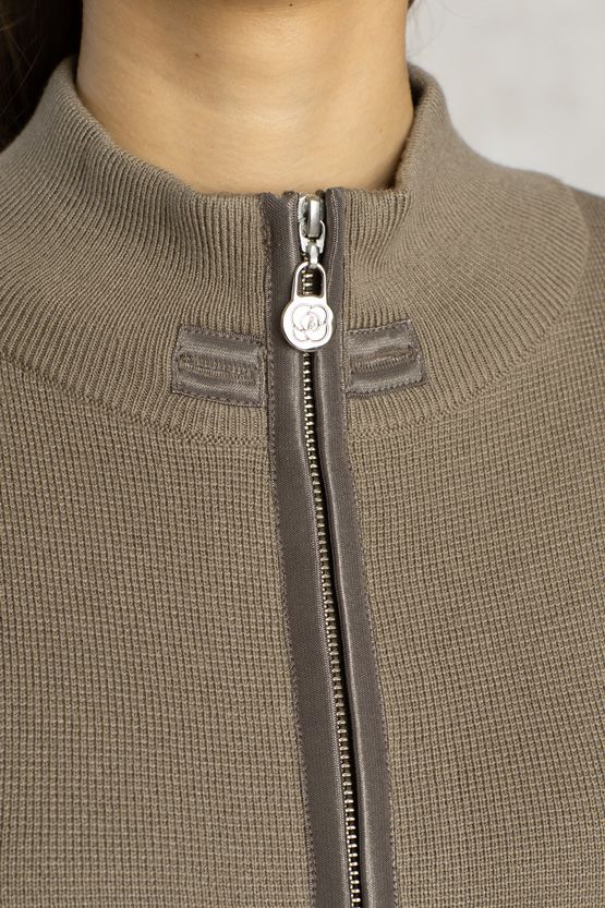 Zip-up Knit