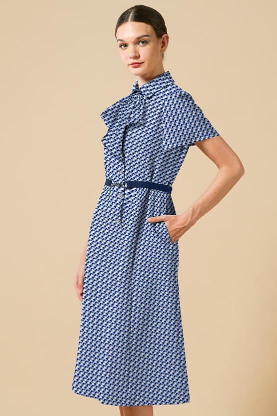 【ストレッチシフォン】クリスタル　ボウタイ付きシャツワンピース