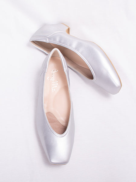 シルバーヴィーガンレザー ほわほわフラッツ– kay me