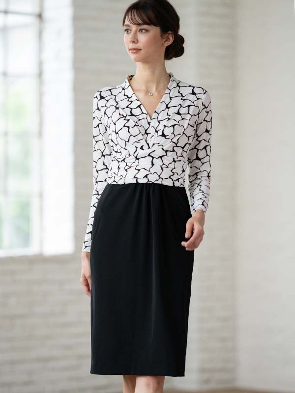 White Giraffe x Black Docking Shell Dress
