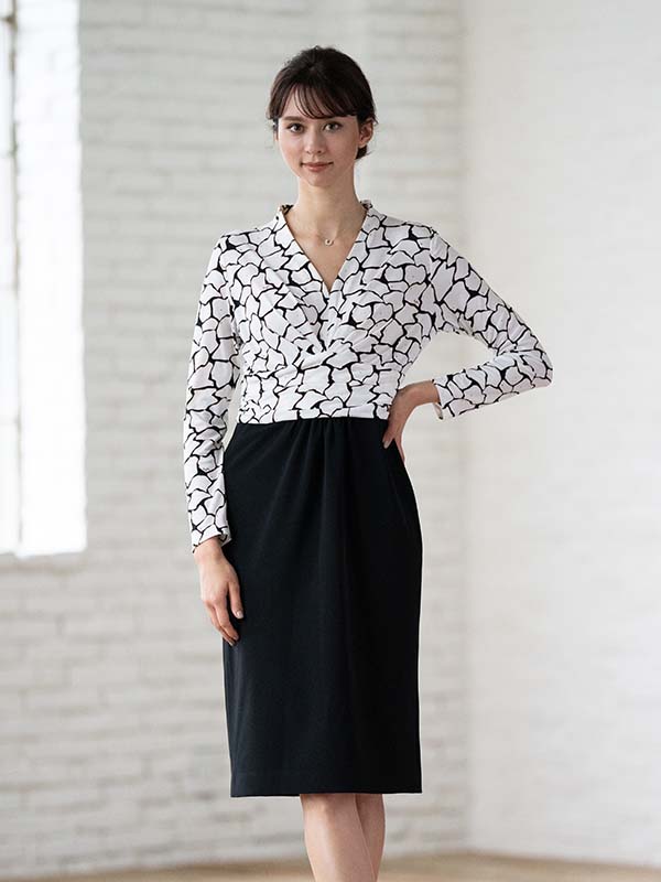 White Giraffe x Black Docking Shell Dress